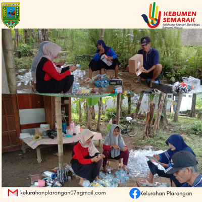 Kegiatan Bank Sampah setiap Minggu Kelurahan Plarangan 