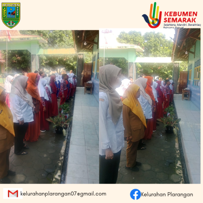 Mendengarkan dan Menyanyikan Lagu Indonesia Raya